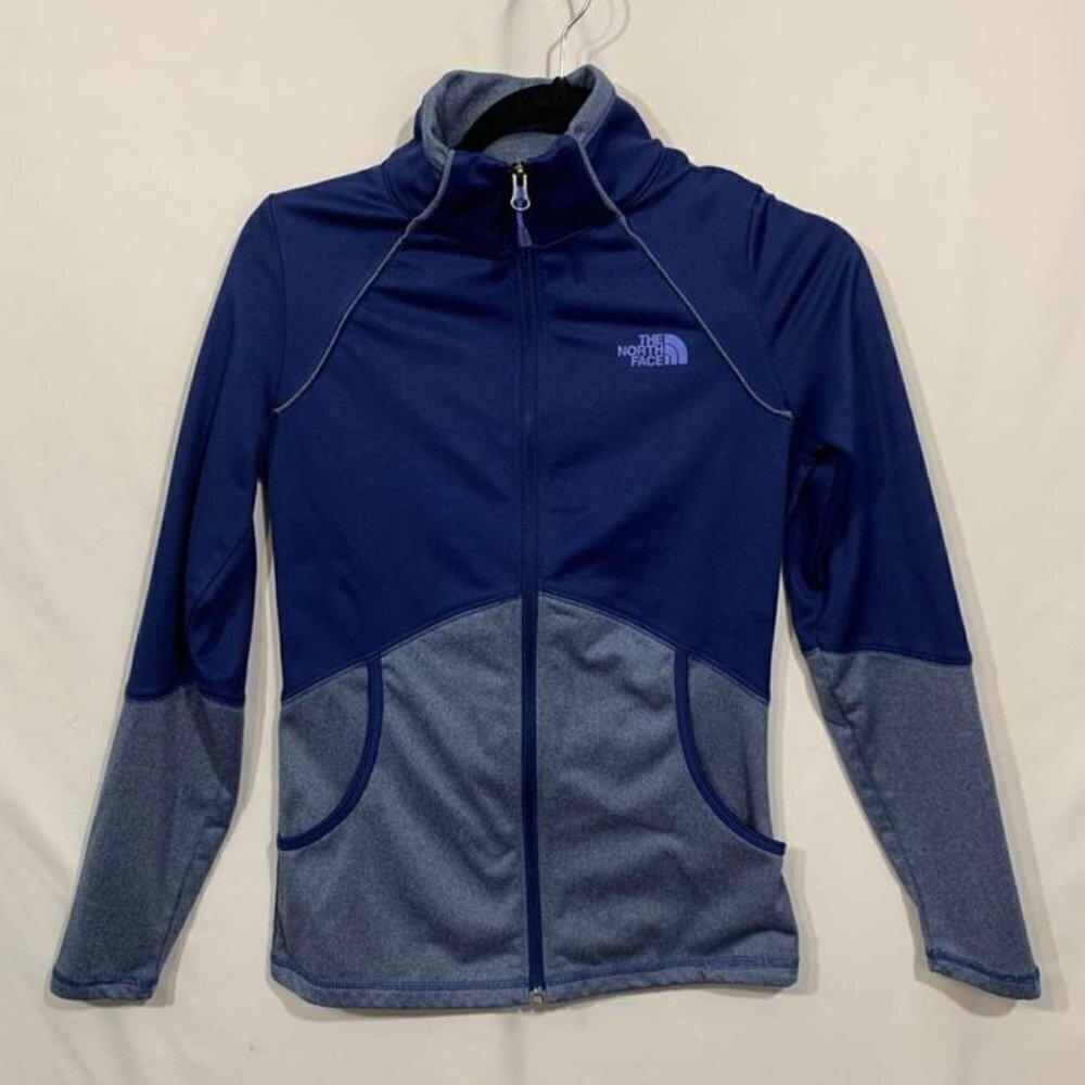 THE North Face woman’s jacket. Blue on blue. Size XS. New condition.